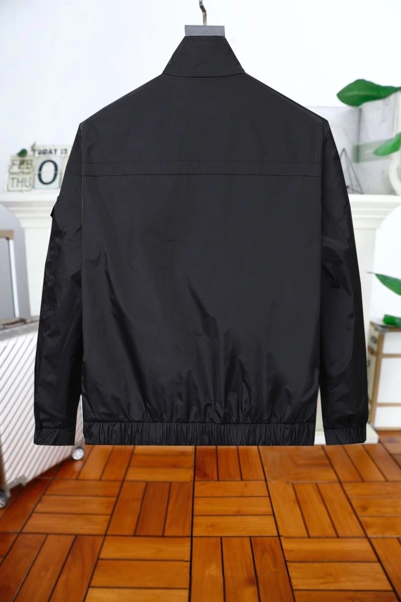 Moncler Outwear TimelessDesign 142007