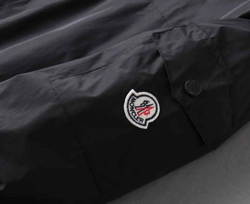 Moncler Outwear TimelessDesign 142007