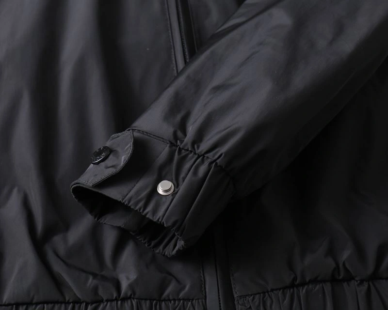 Moncler Outwear TimelessDesign 142007