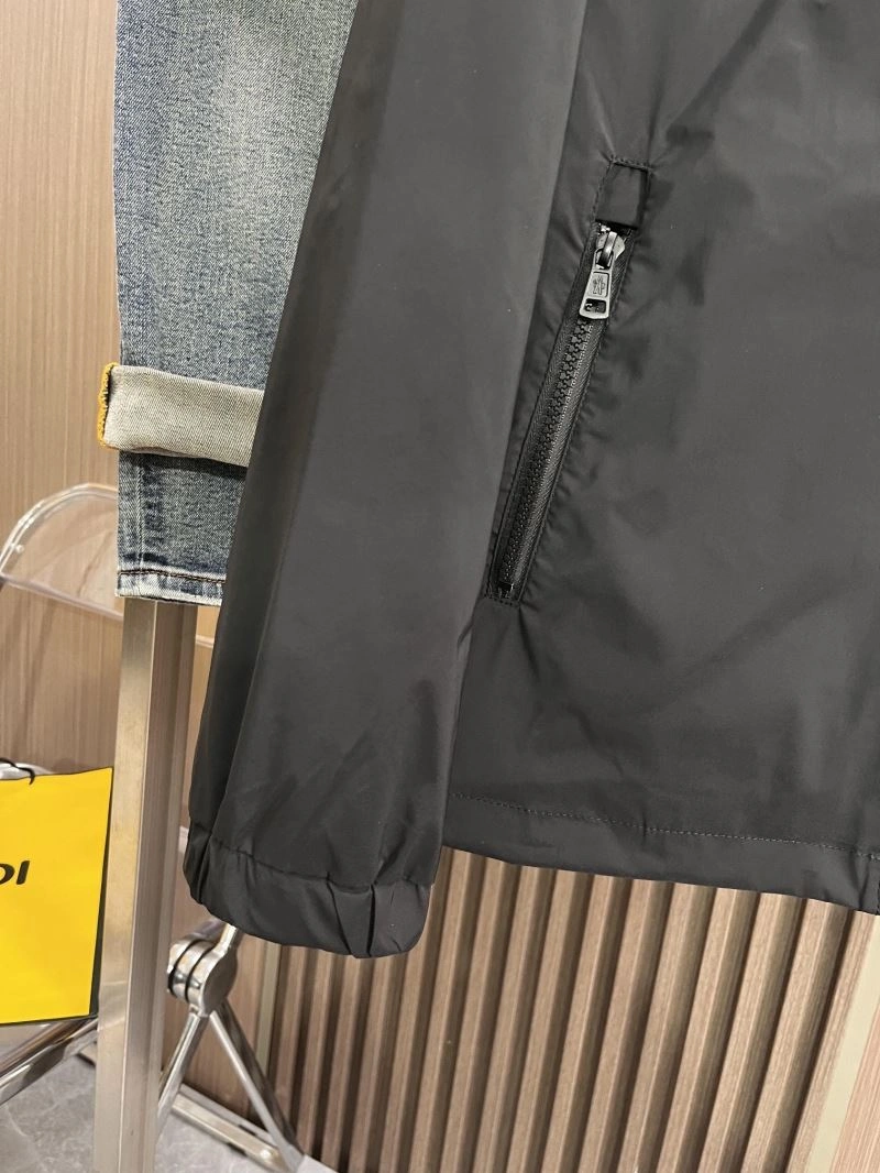 WellDesigned Moncler Outwear 142000