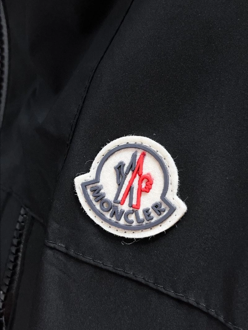 Effortless Moncler Outwear 141991