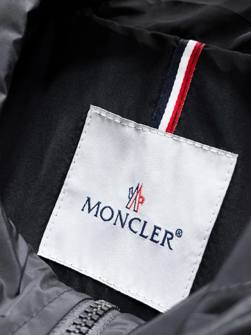 Effortless Moncler Outwear 142008