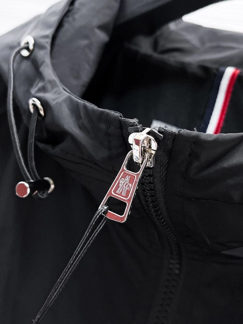 Effortless Moncler Outwear 142008