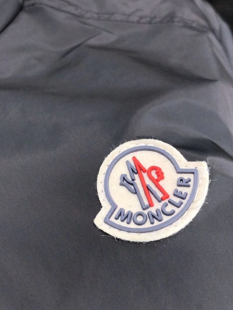 Effortless Moncler Outwear 141994