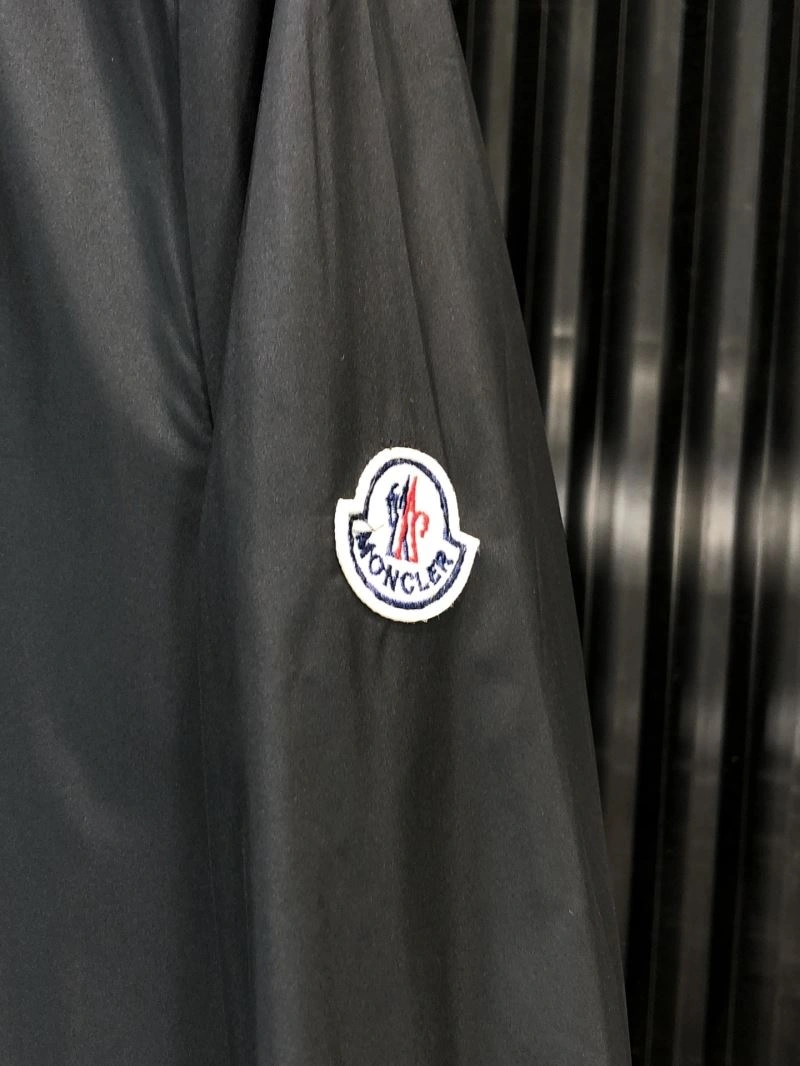 Moncler Outwear Bright 142002