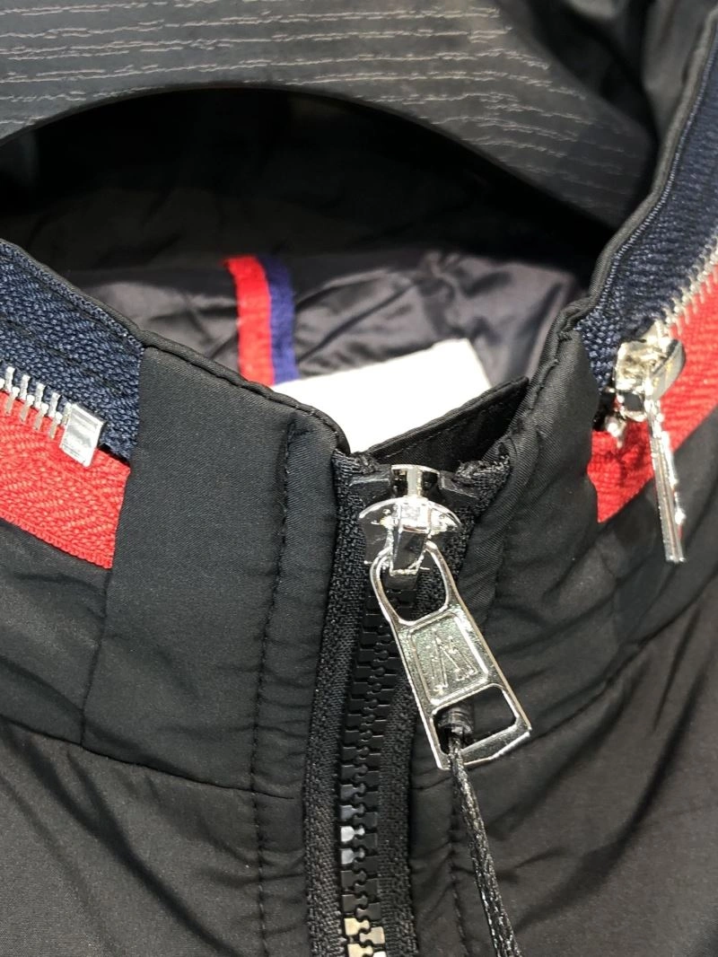 Moncler Outwear Bright 142002
