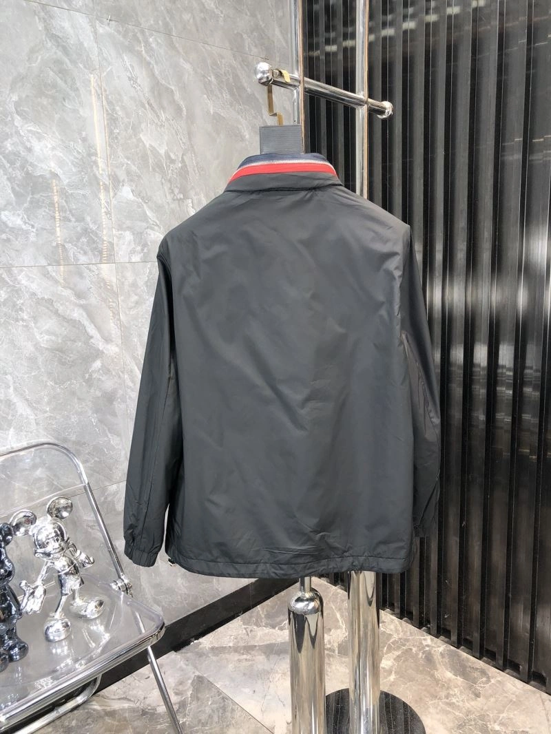 Moncler Outwear Bright 142002
