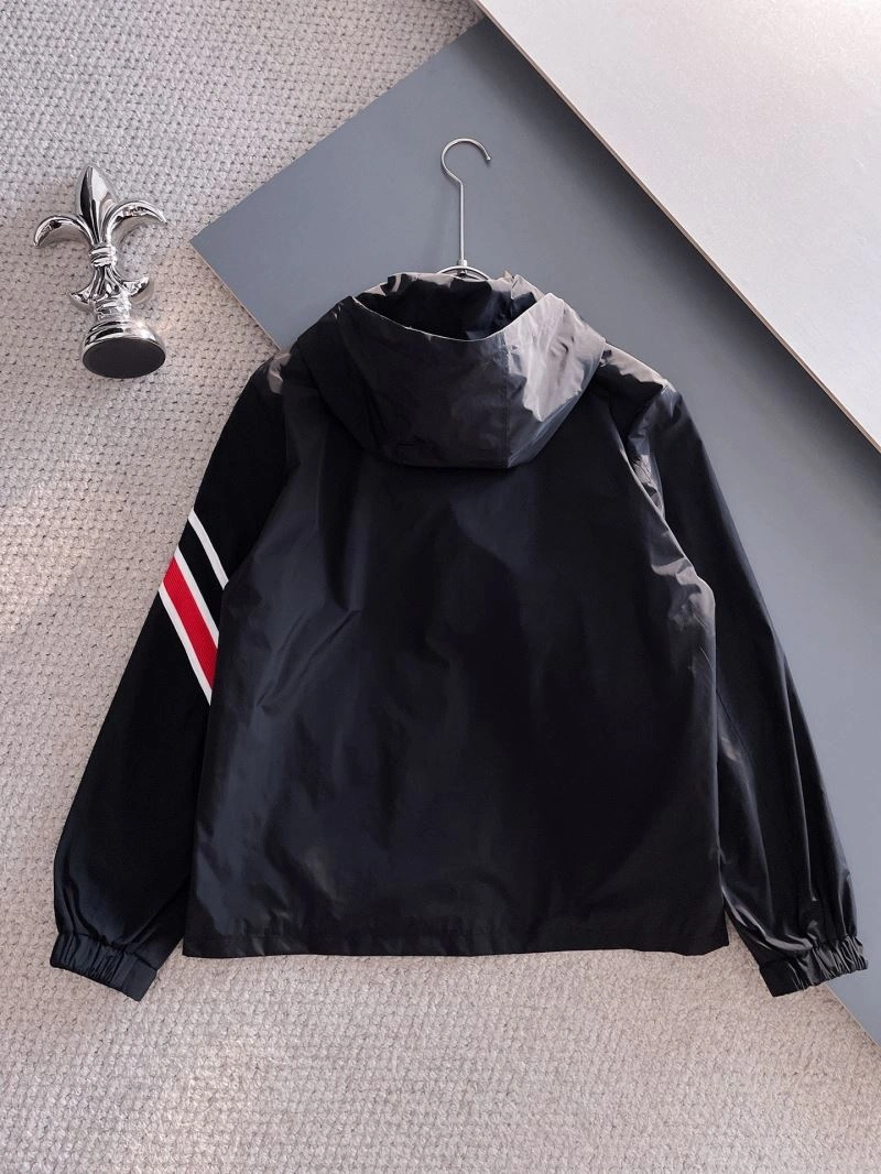 Cozy Moncler Outwear 142006