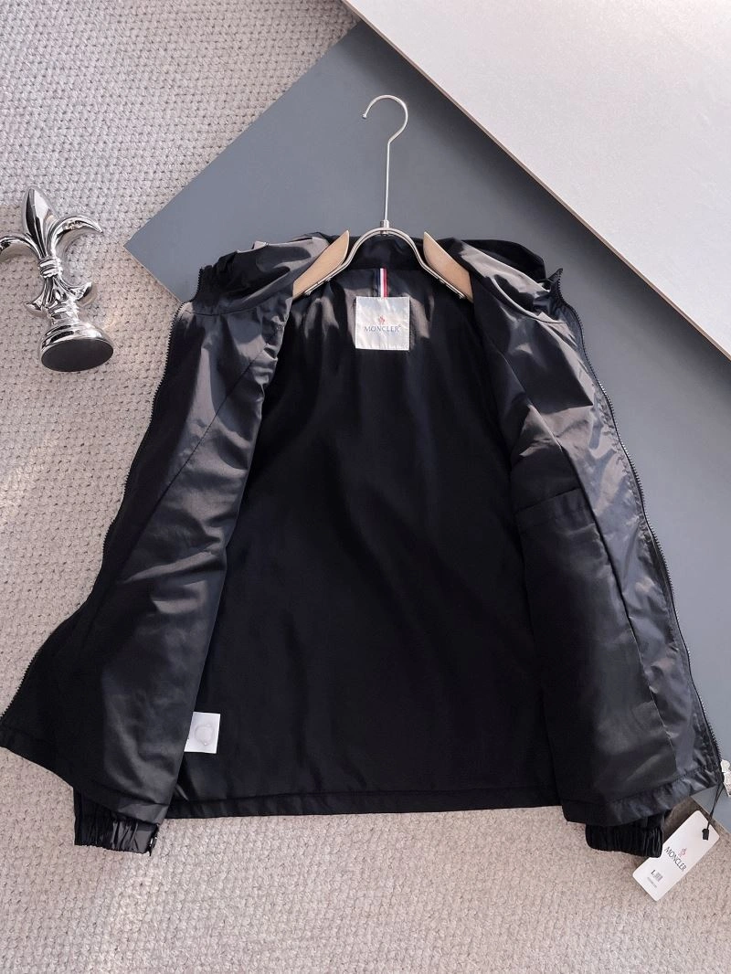 Cozy Moncler Outwear 142006