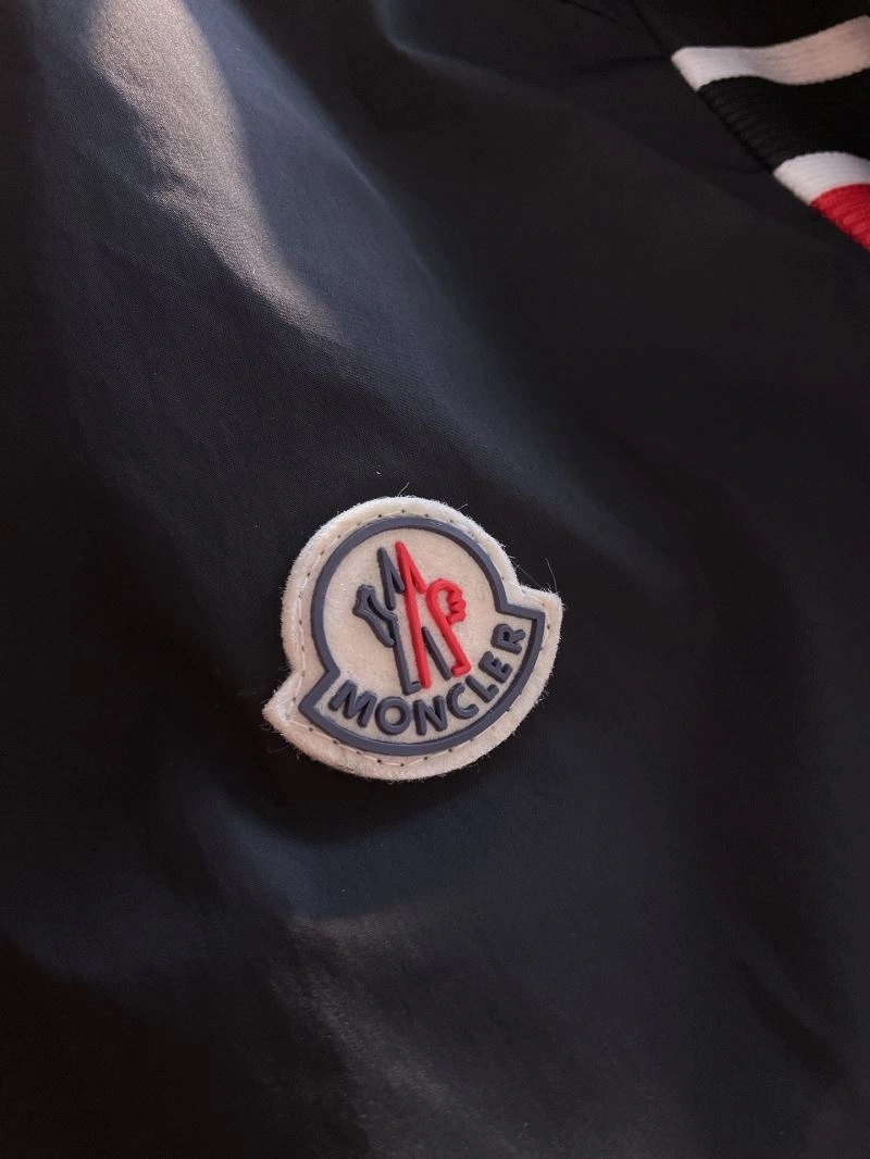 Cozy Moncler Outwear 142006