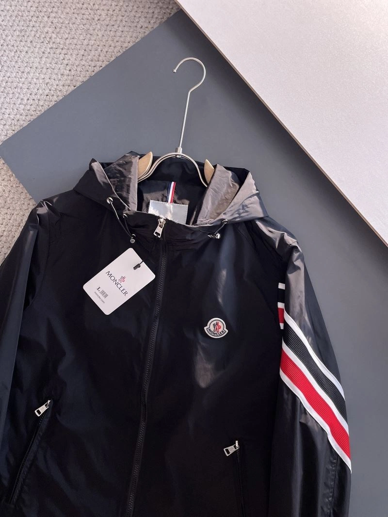 Cozy Moncler Outwear 142006