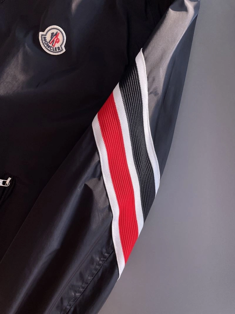 Cozy Moncler Outwear 142006