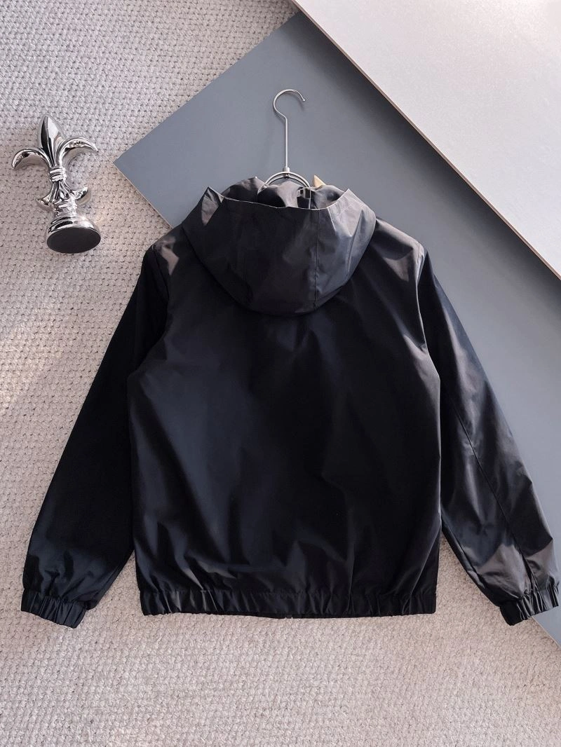 TechFriendly Moncler Outwear 141995