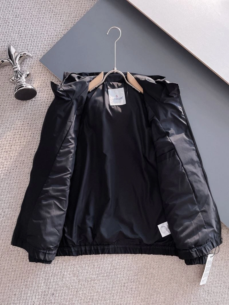 TechFriendly Moncler Outwear 141995