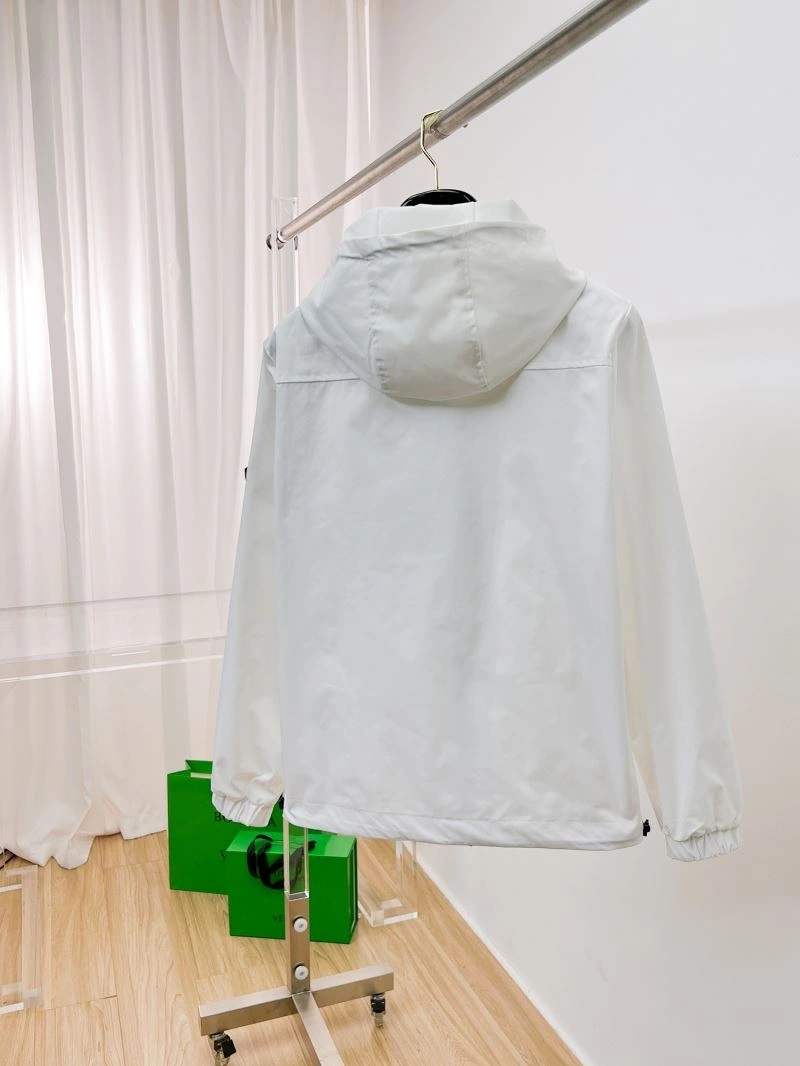 Supportive Moncler Outwear 141996