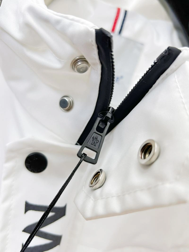 Supportive Moncler Outwear 141996