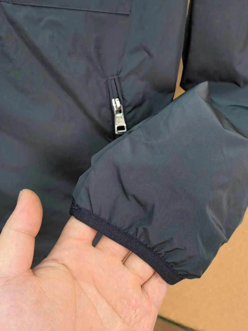 Moncler Outwear WellDesigned 141983