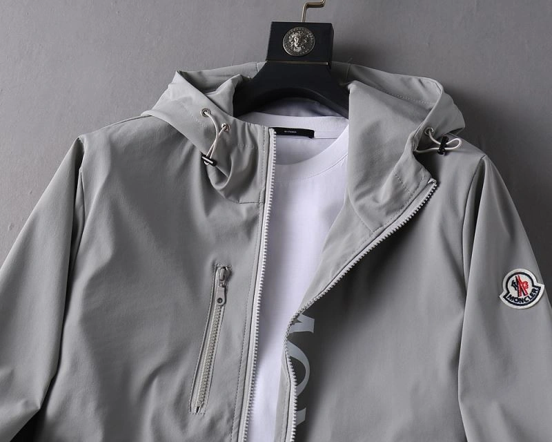 Moncler Outwear Breathable 141981