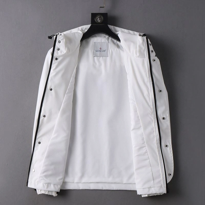 Moncler Outwear OnTrend 141982