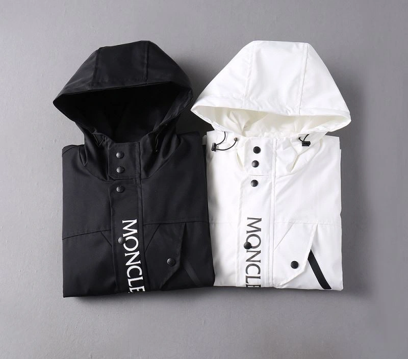 Moncler Outwear OnTrend 141982