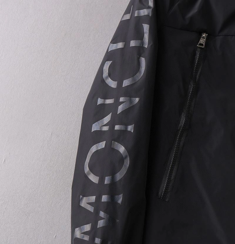 Bold Moncler Outwear 141978