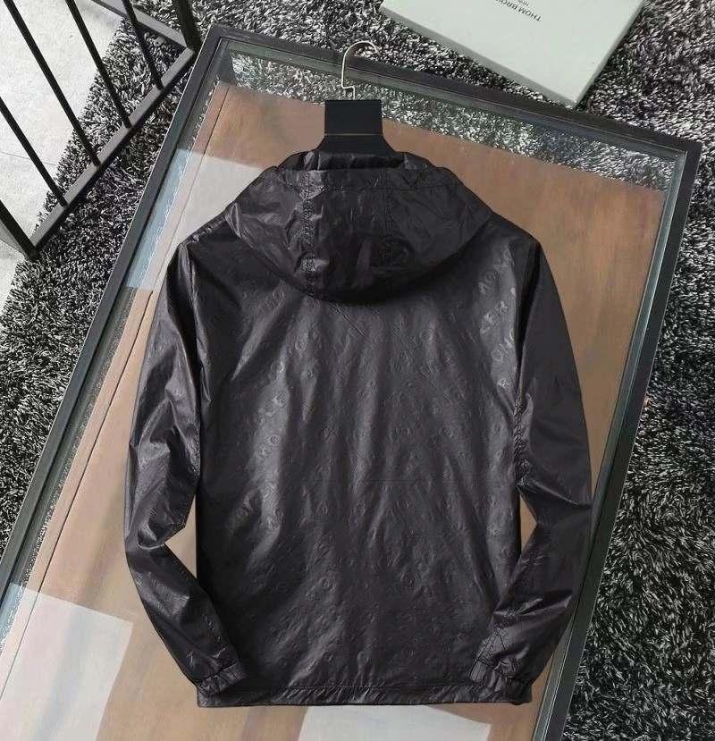 Moncler Outwear WaterResistant 141977