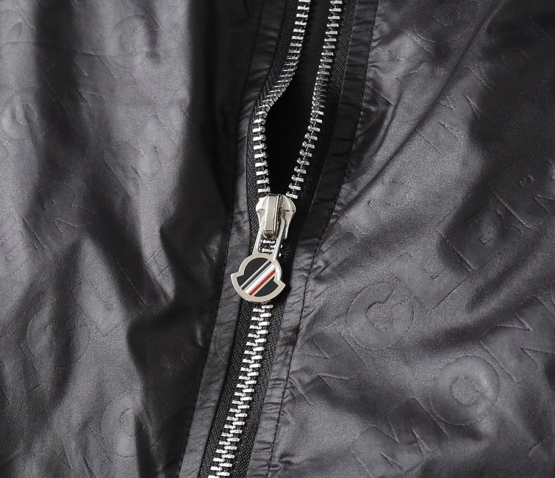 Moncler Outwear WaterResistant 141977