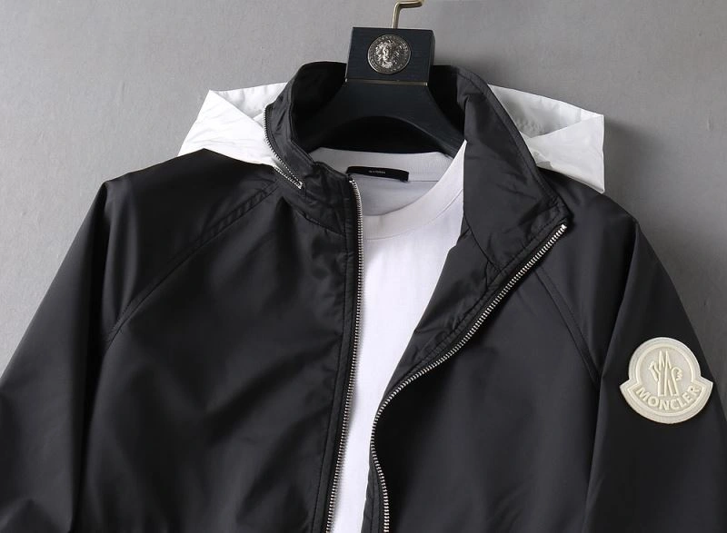 Moncler Outwear Comfortable 141971