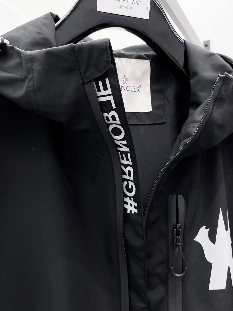 Thermal Moncler Outwear 141972