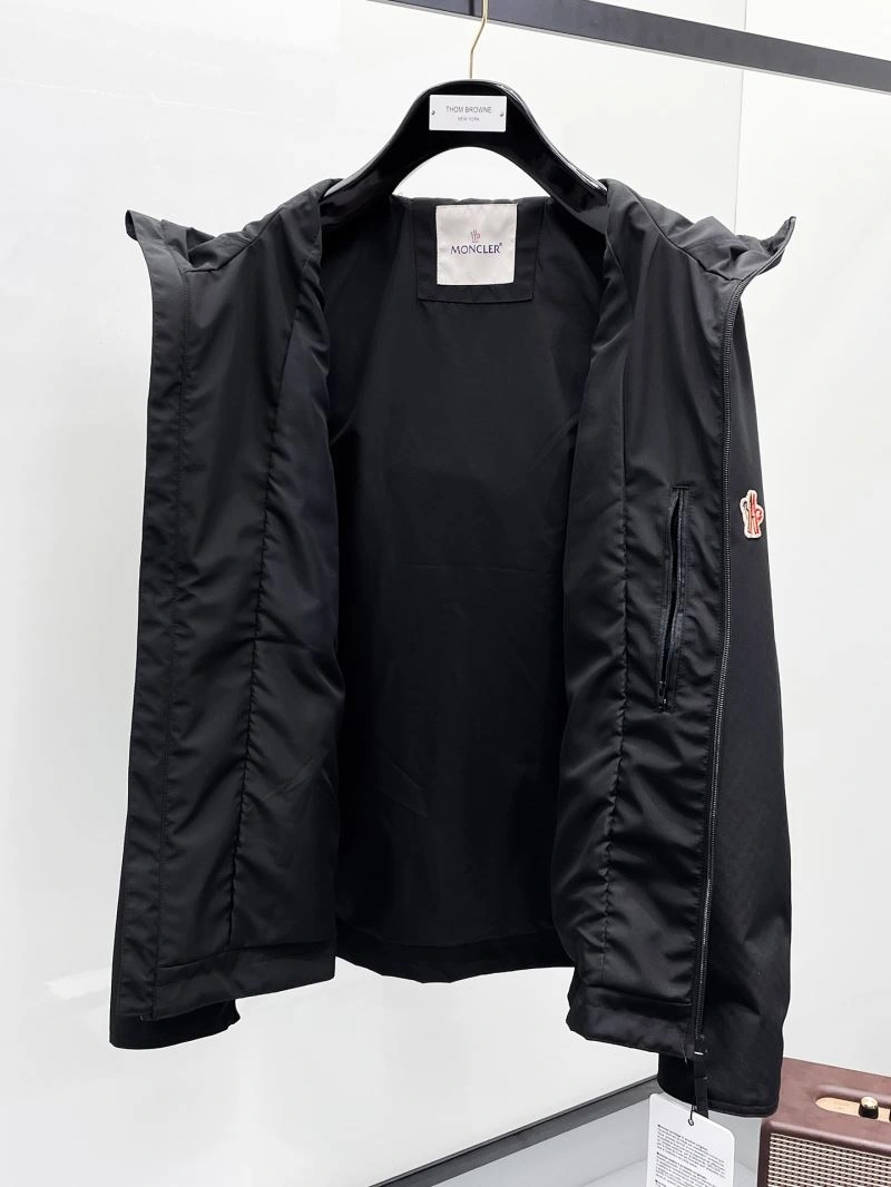 Thermal Moncler Outwear 141972
