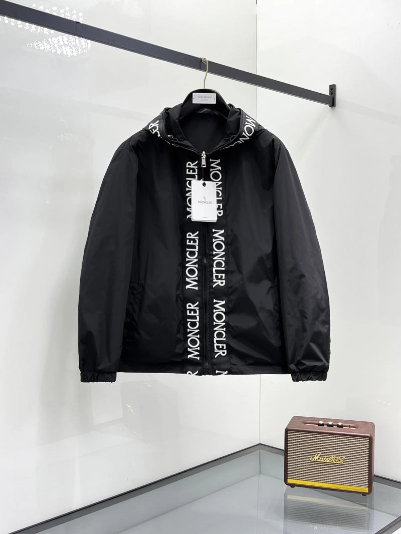 Moncler Outwear Comfortable 141964