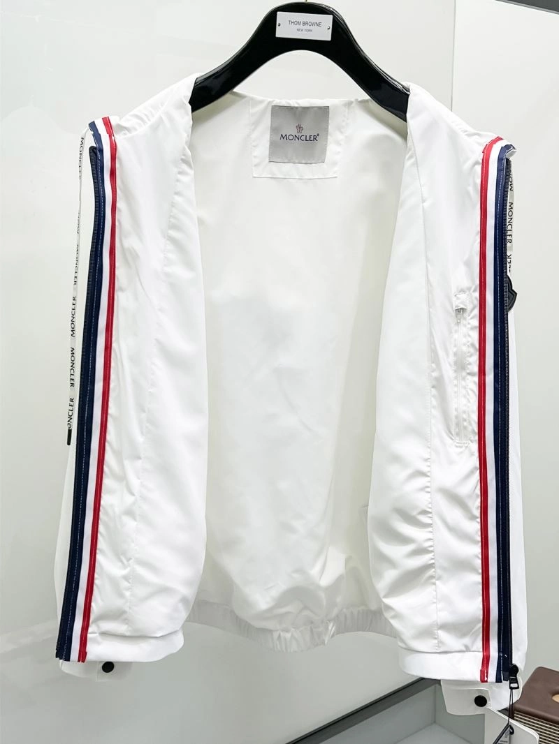 Moncler Outwear WellDesigned 141955