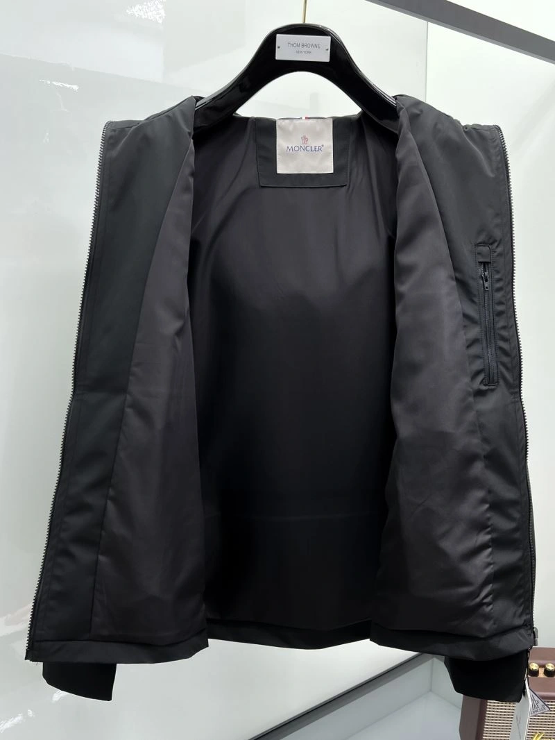 Moncler Outwear Durable 141954