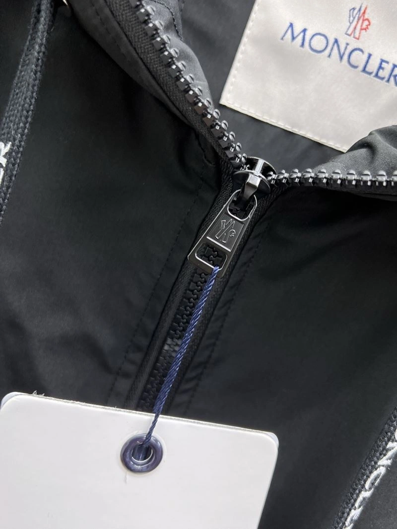Moncler Outwear Durable 141954