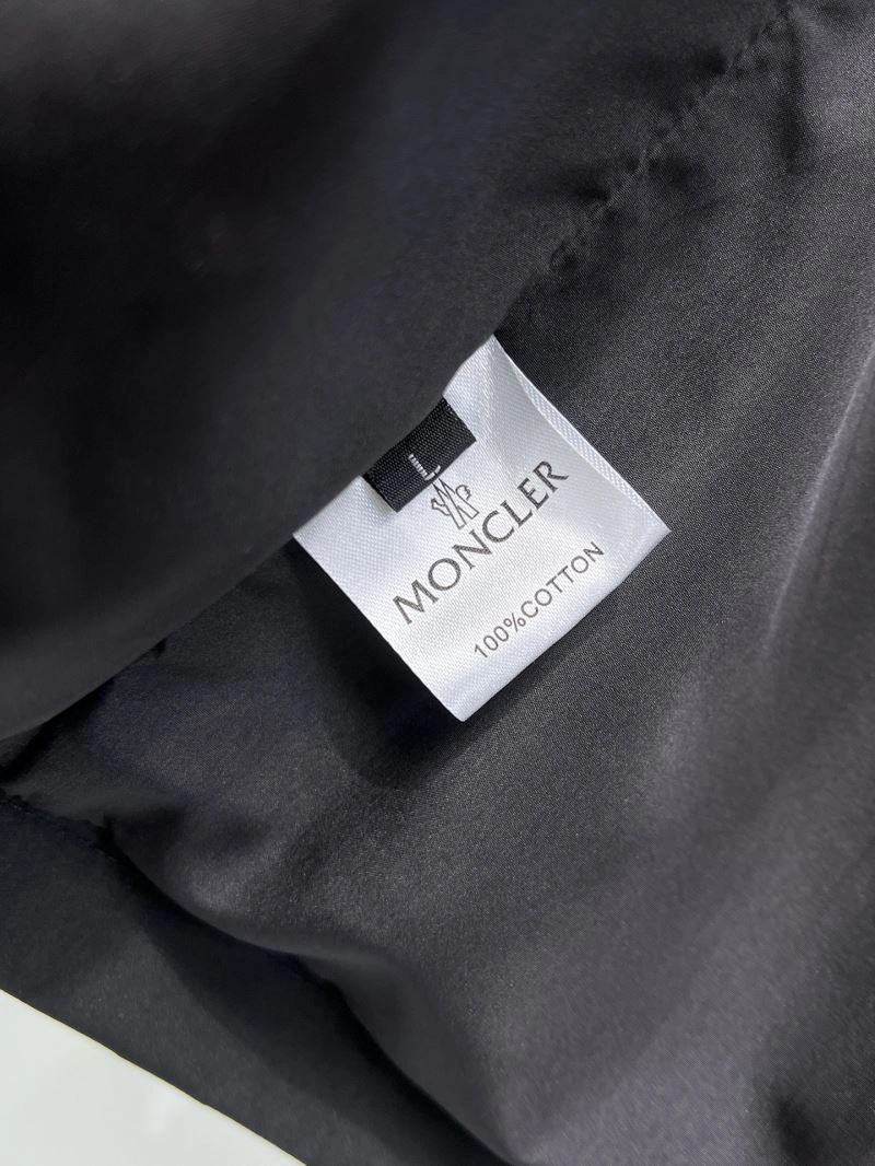 Moncler Outwear Durable 141954