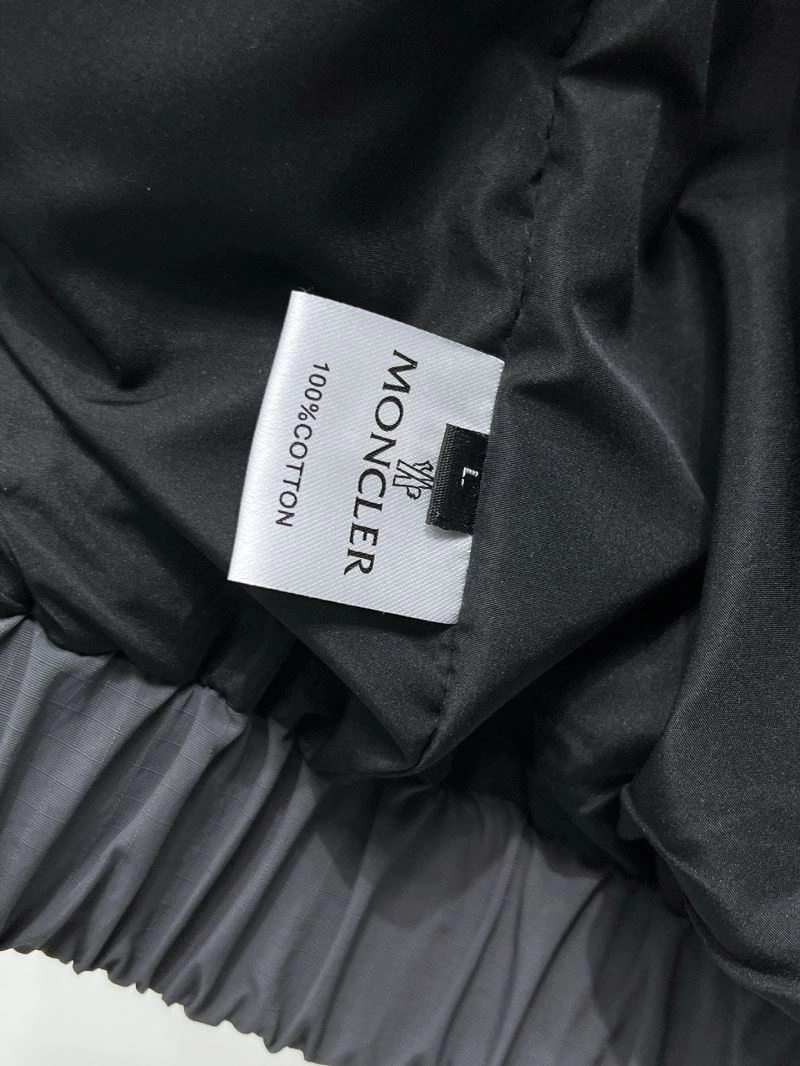 Effortless Moncler Outwear 141956