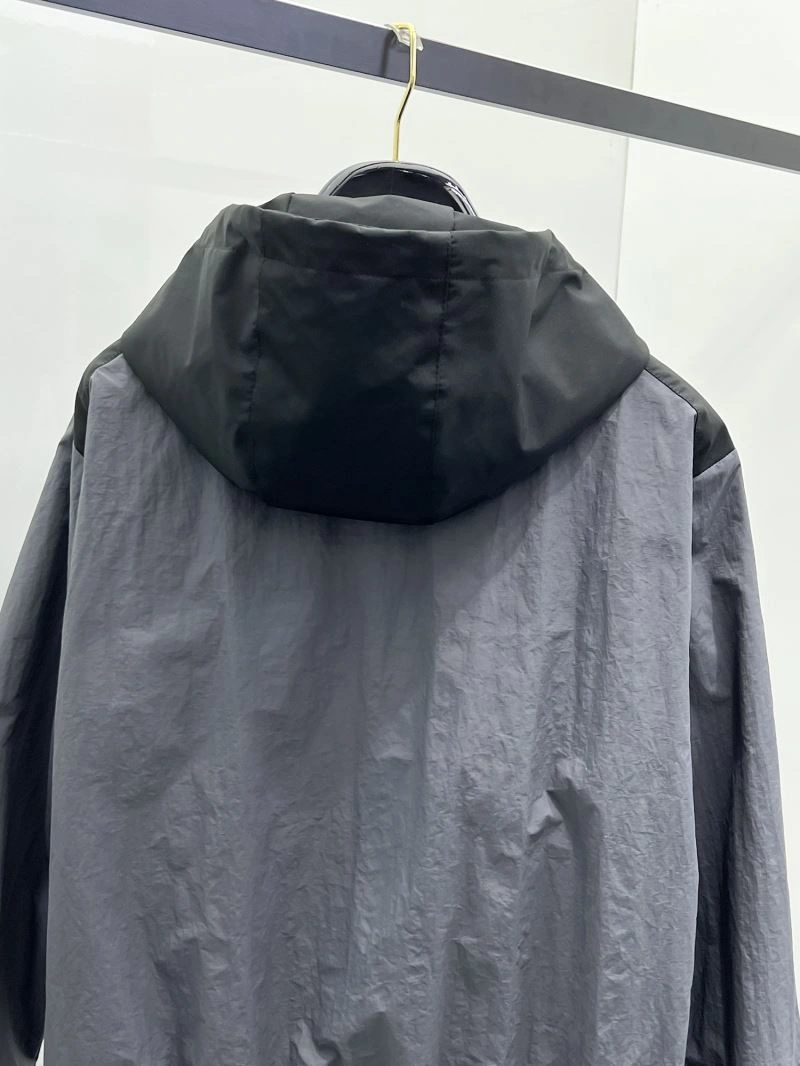 Effortless Moncler Outwear 141956