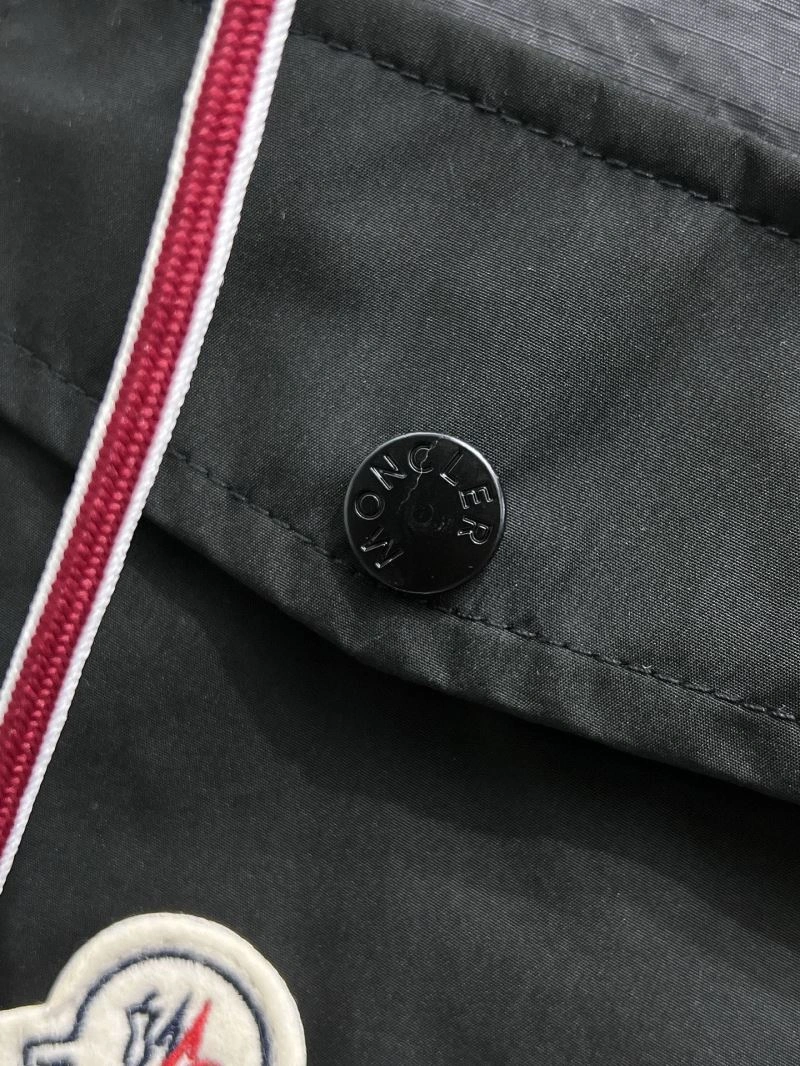 Effortless Moncler Outwear 141956