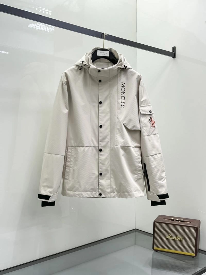 Moncler Outwear FreshLook 141961