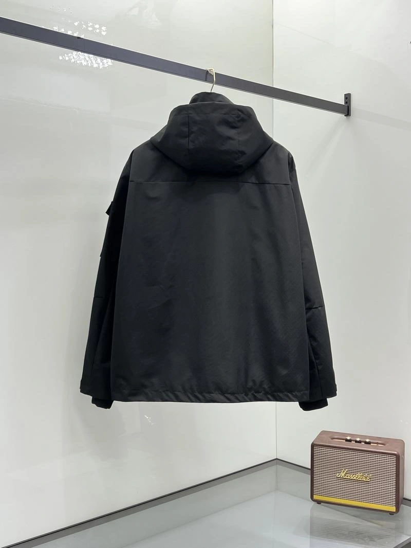 Moncler Outwear Sporty 141968