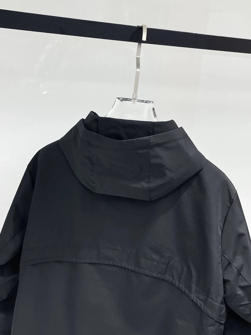 Compact Moncler Outwear 141951