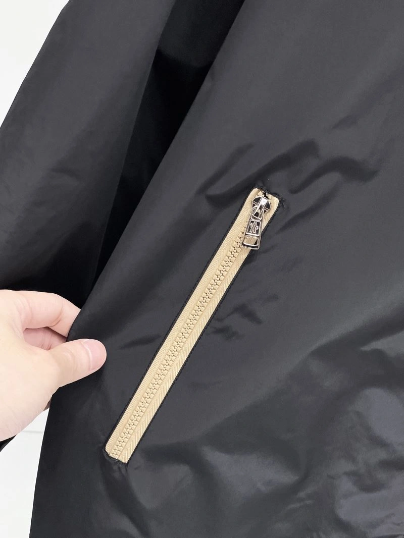 Moncler Outwear ZipUp 141960
