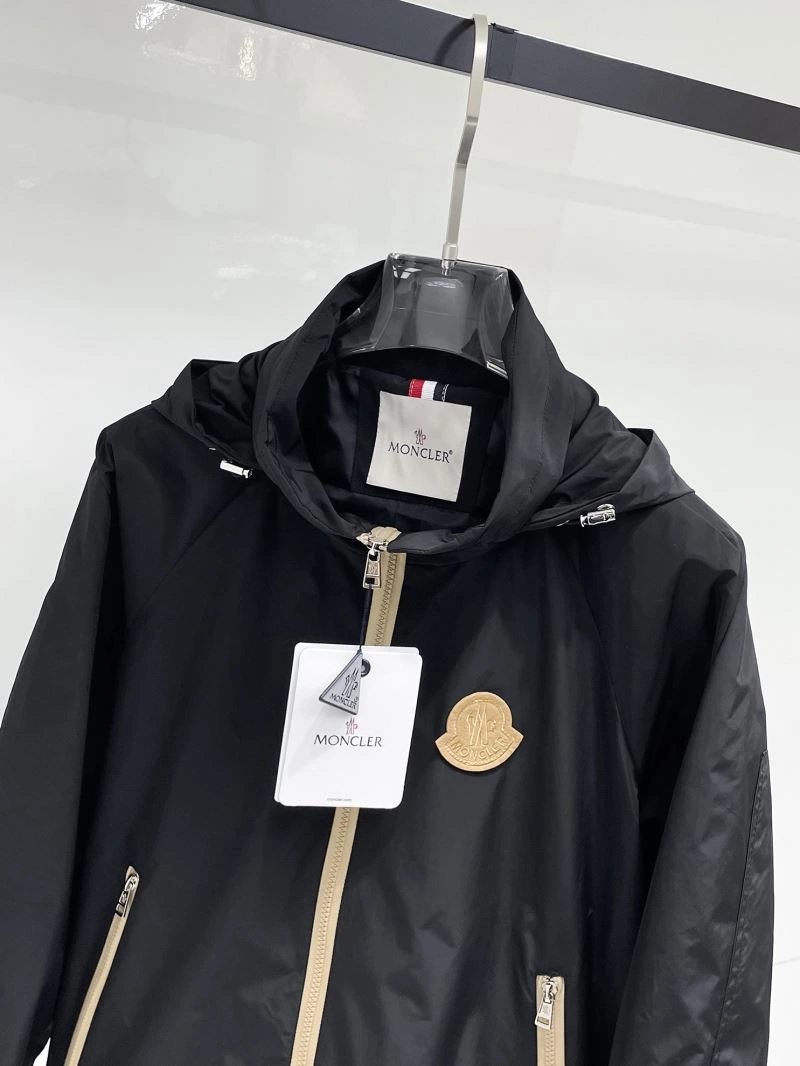 Moncler Outwear ZipUp 141960