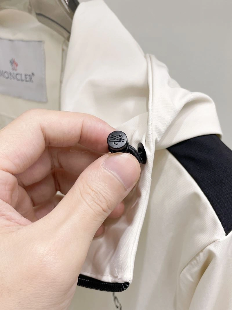 Minimalist Moncler Outwear 141969