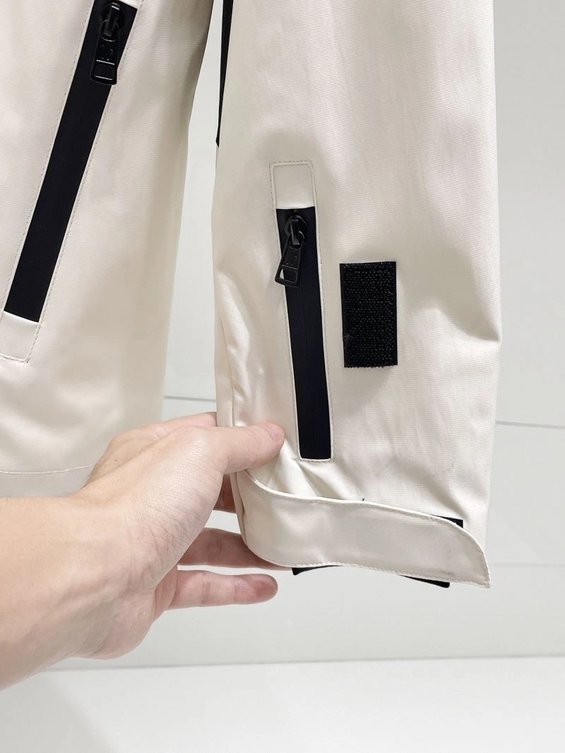 Minimalist Moncler Outwear 141969