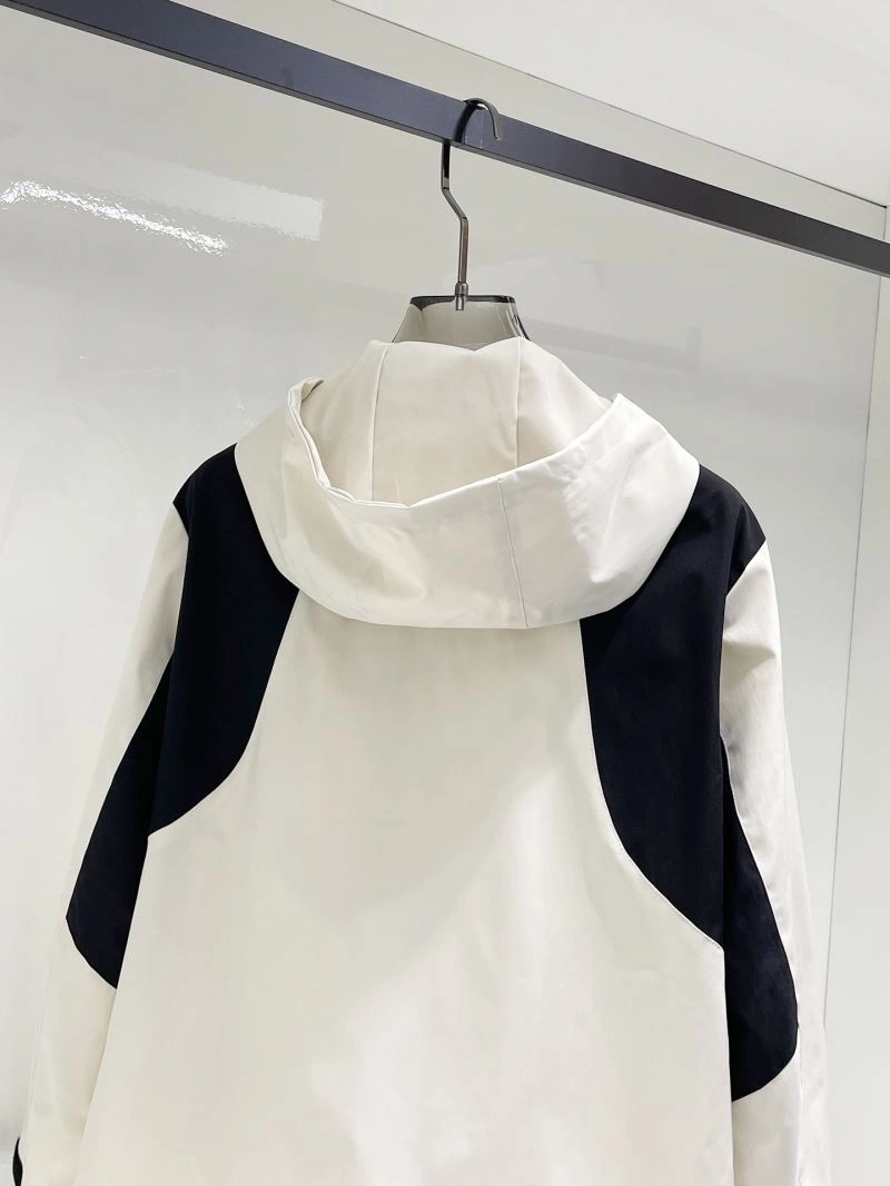 Minimalist Moncler Outwear 141969