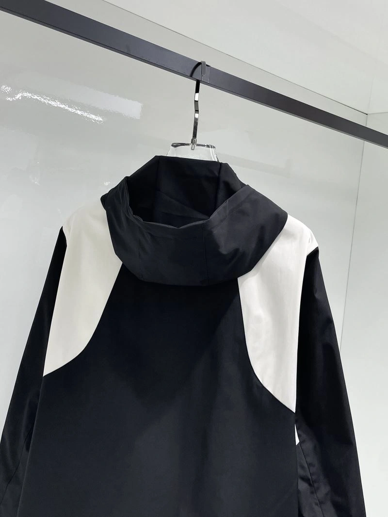 Moncler Outwear Soft 141959
