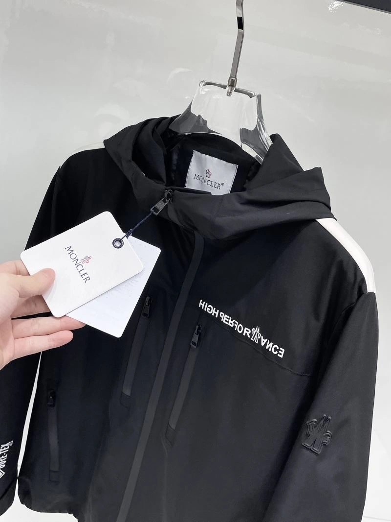 Moncler Outwear Soft 141959