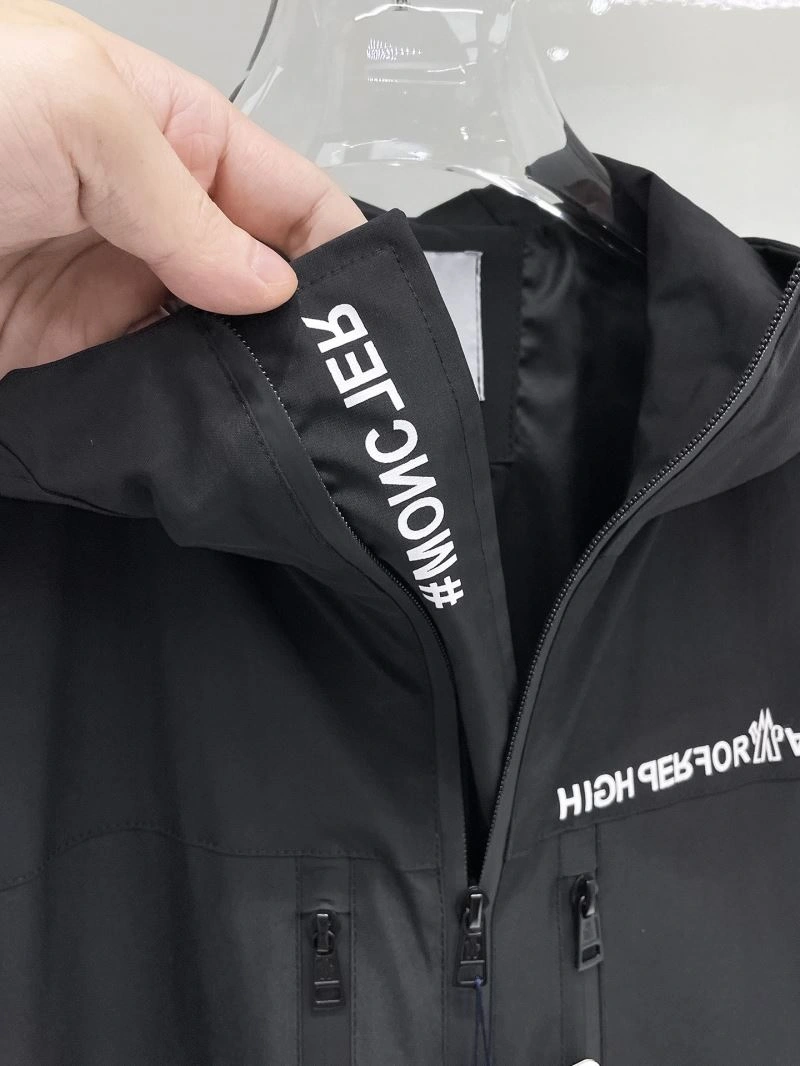 Moncler Outwear Soft 141959