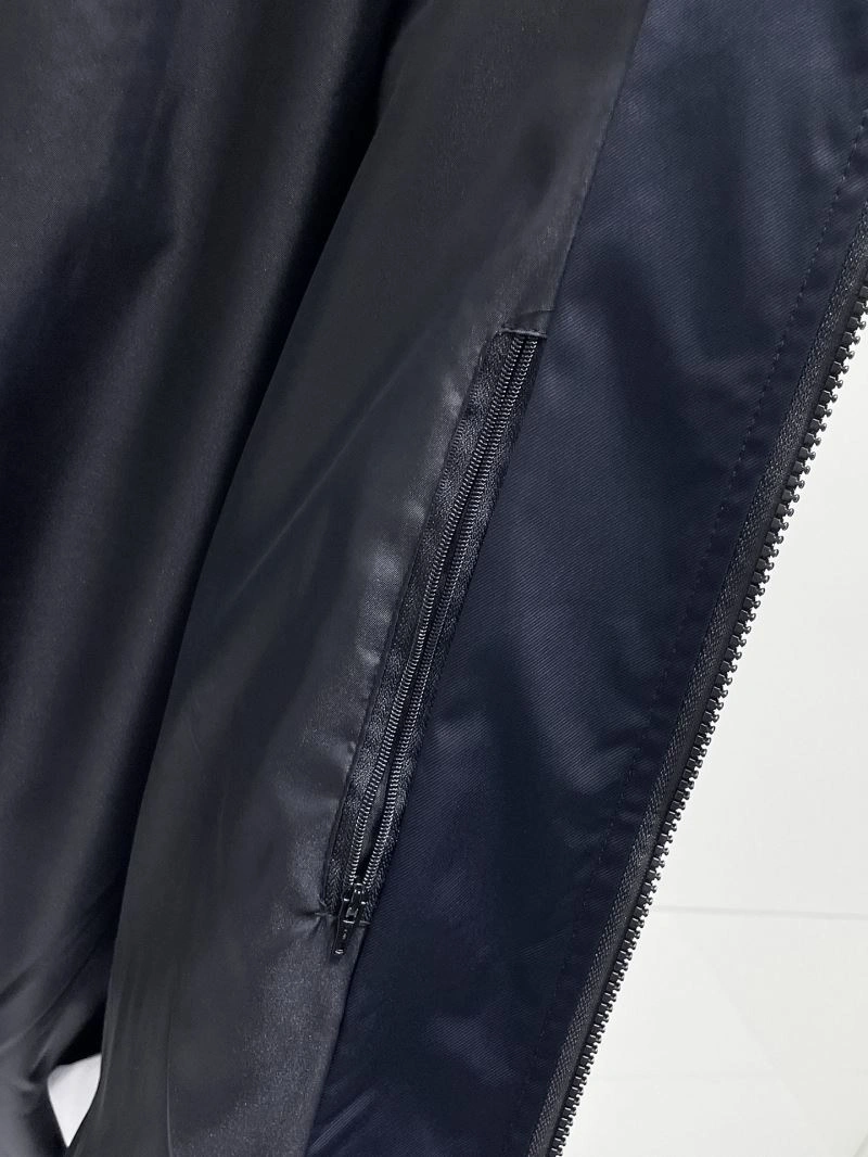 Seasonal Moncler Outwear 141963